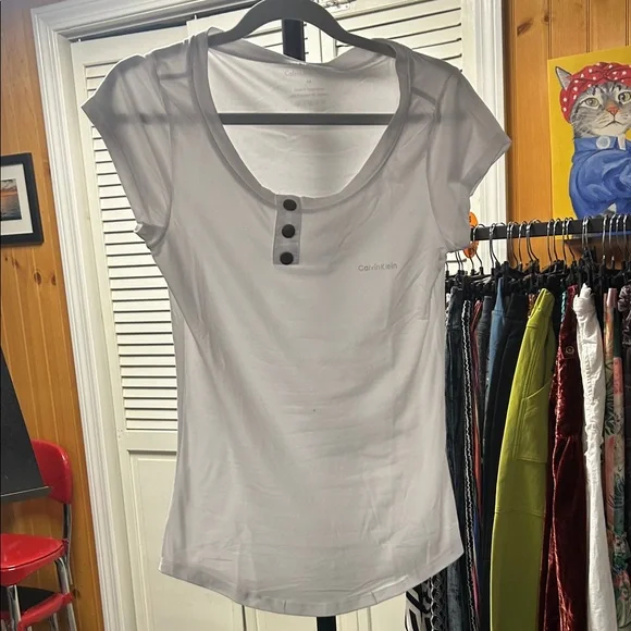 Nwot Calvin Klein Black Short Sleeve Tee - Picture 2 of 4